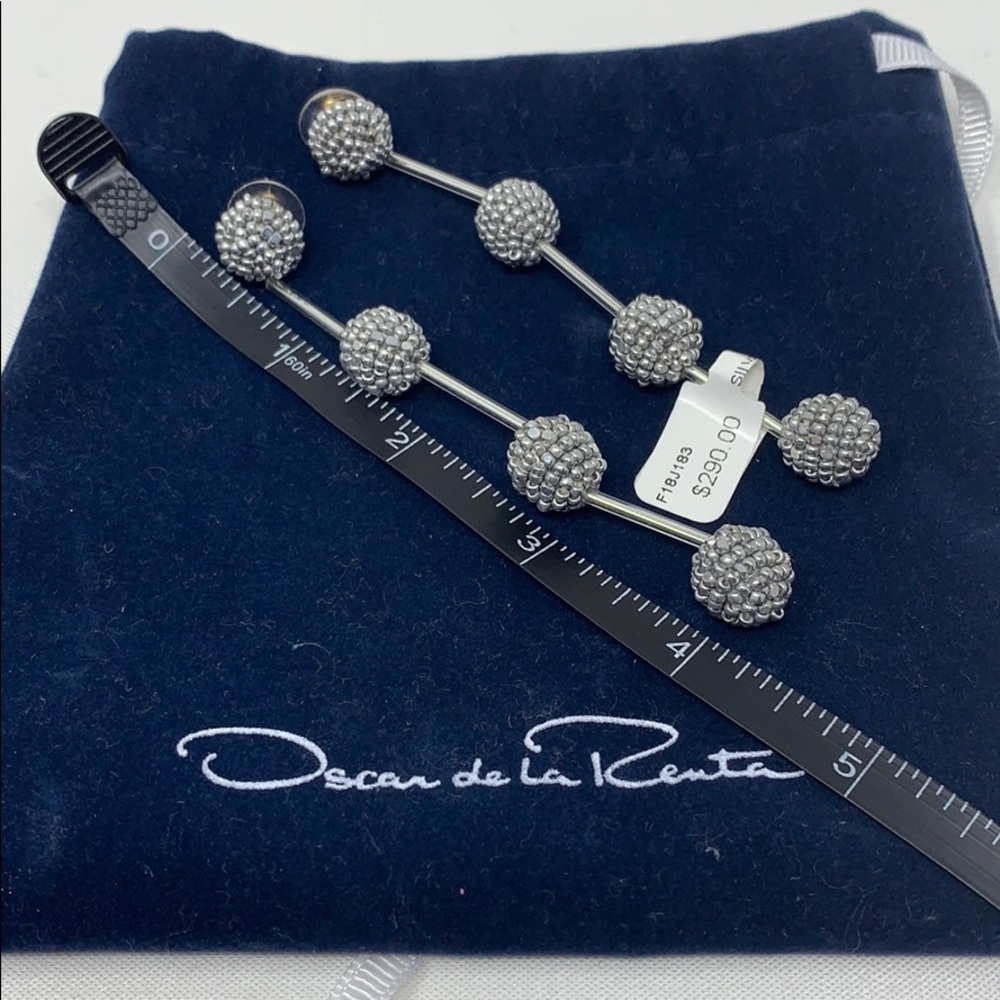 Oscar de la Renta Ball Earrings - Picture 3 of 3